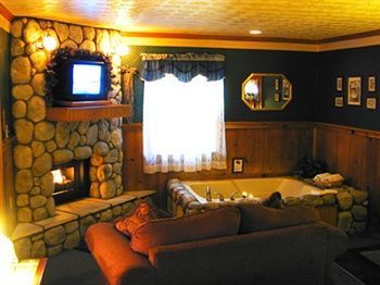 Cathy'S Cottages ビッグ・ベアー・レイク エクステリア 写真